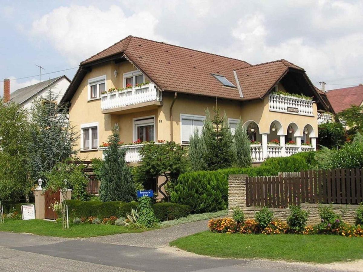 Apartment In Heviz/Balaton 18913 外观 照片
