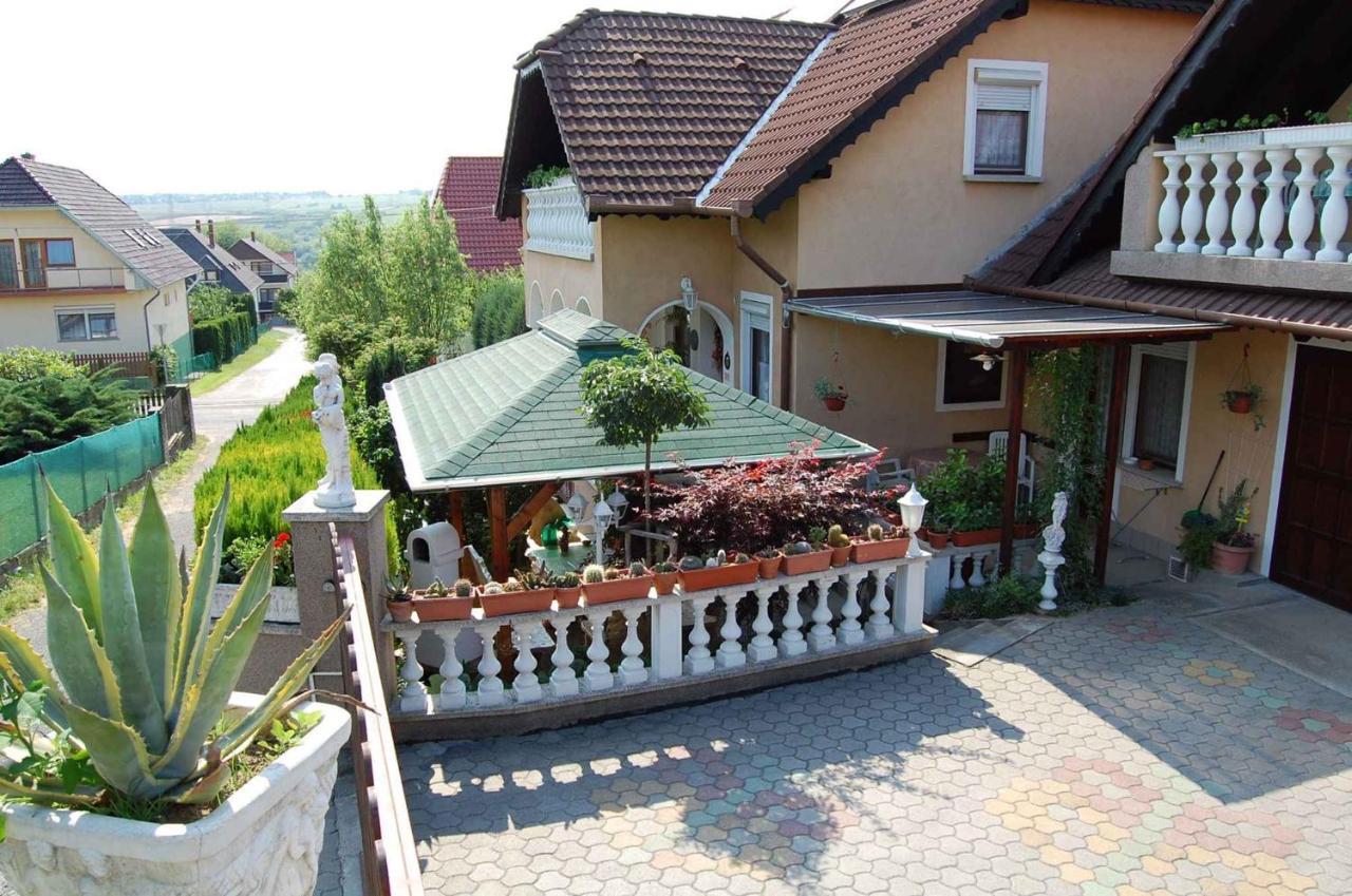 Apartment In Heviz/Balaton 18913 外观 照片